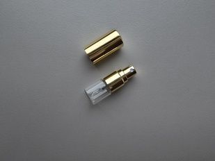 3 мл Олівець круглий скляний прозорий флакончик з міні спреєм золотистим металевим 13/415 3мл СКЛЯНИЙ олівець з МІНІ золото фото