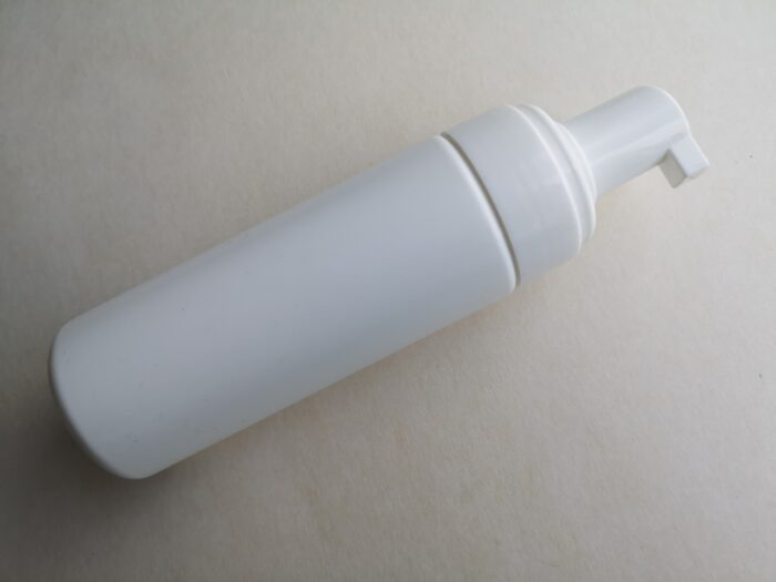 175 - 150 мл Білий HDPE флакон з білим піноутворювачем 42/410