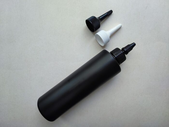 250 мл/24 мм Циліндр чорний HDPE флакон з чорним коротким носиком 24/410 - Зображення 3