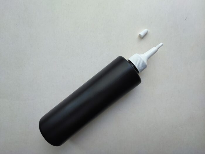 250 мл/24 мм Циліндр чорний HDPE флакон з білим довгим носиком 24/410 - Зображення 2