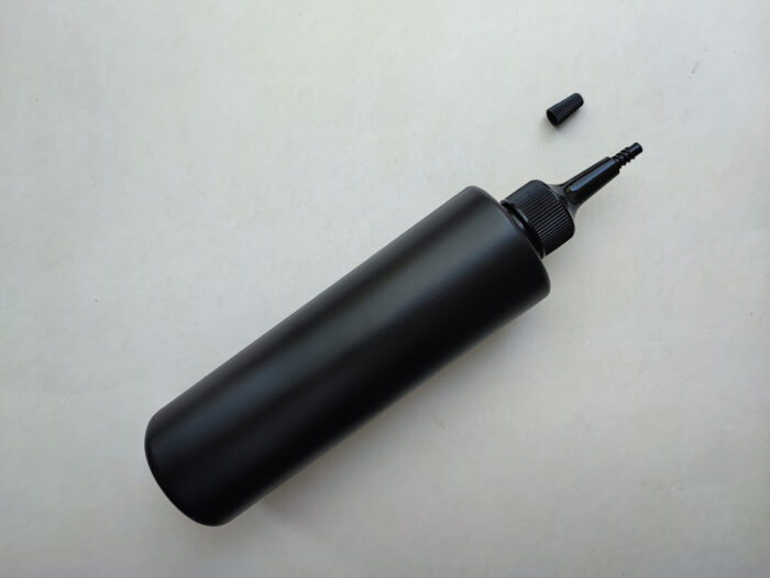250 мл/24 мм Циліндр чорний HDPE флакон з чорним довгим носиком 24/410 - Зображення 2