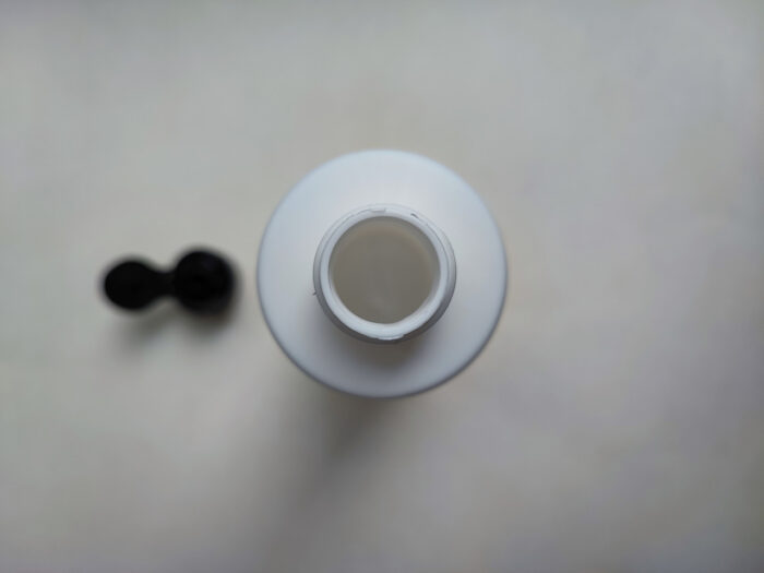 250 мл/24 мм Циліндр білий HDPE флакон з кришкою чорною фліп-топ 24/410 - Зображення 4