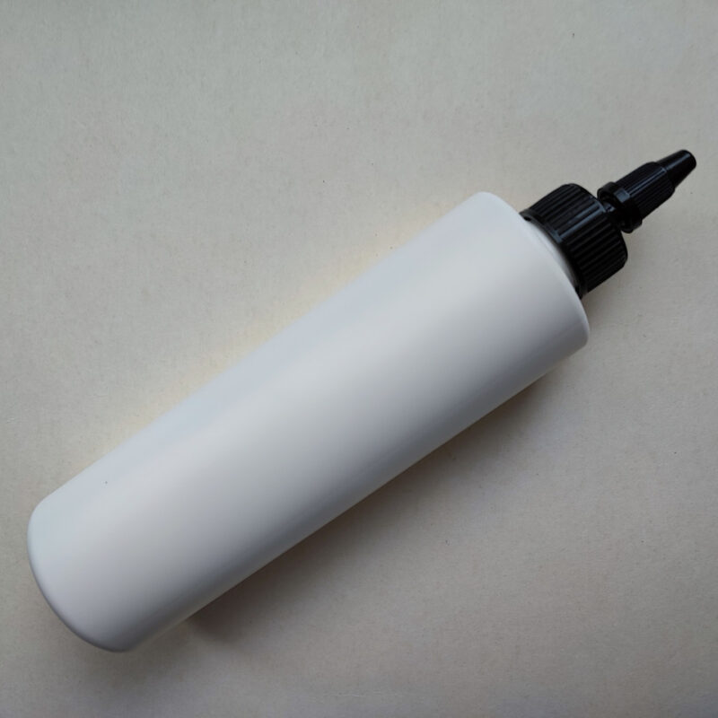 250 мл/24 мм Циліндр білий HDPE флакон з чорним коротким носиком 24/410