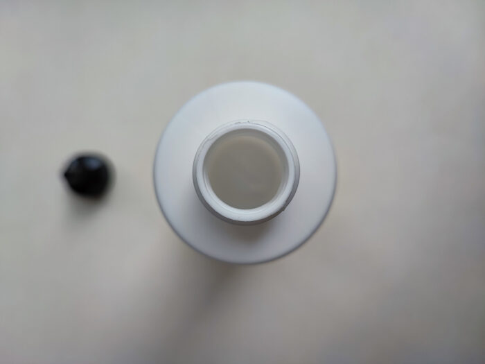 250 мл/24 мм Циліндр білий HDPE флакон з чорним коротким носиком 24/410 - Зображення 6