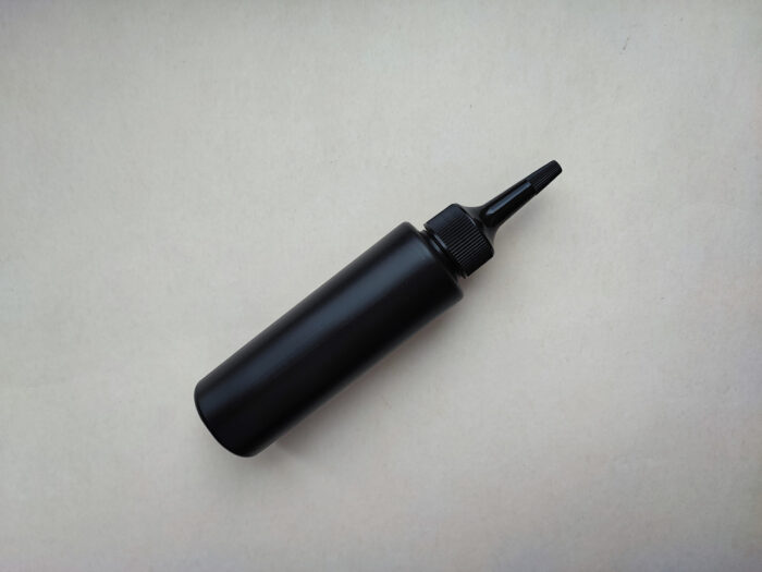 100 мл/24 мм Циліндр чорний HDPE флакон з чорним довгим носиком 24/410 - Зображення 3