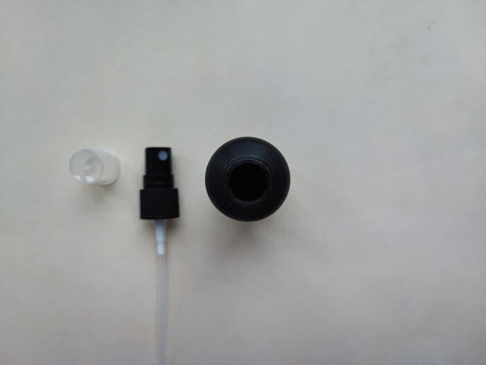 50 мл флакон Поліетилен HDPE Круглий чорний з чорним розпилювачем спреєм 18/410 - Зображення 4