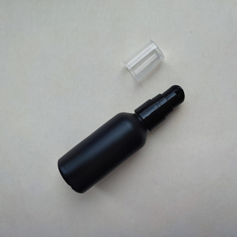 50 мл Поліетилен HDPE круглий чорний флакон з пластиковим чорним кремовим дозатором 18/410