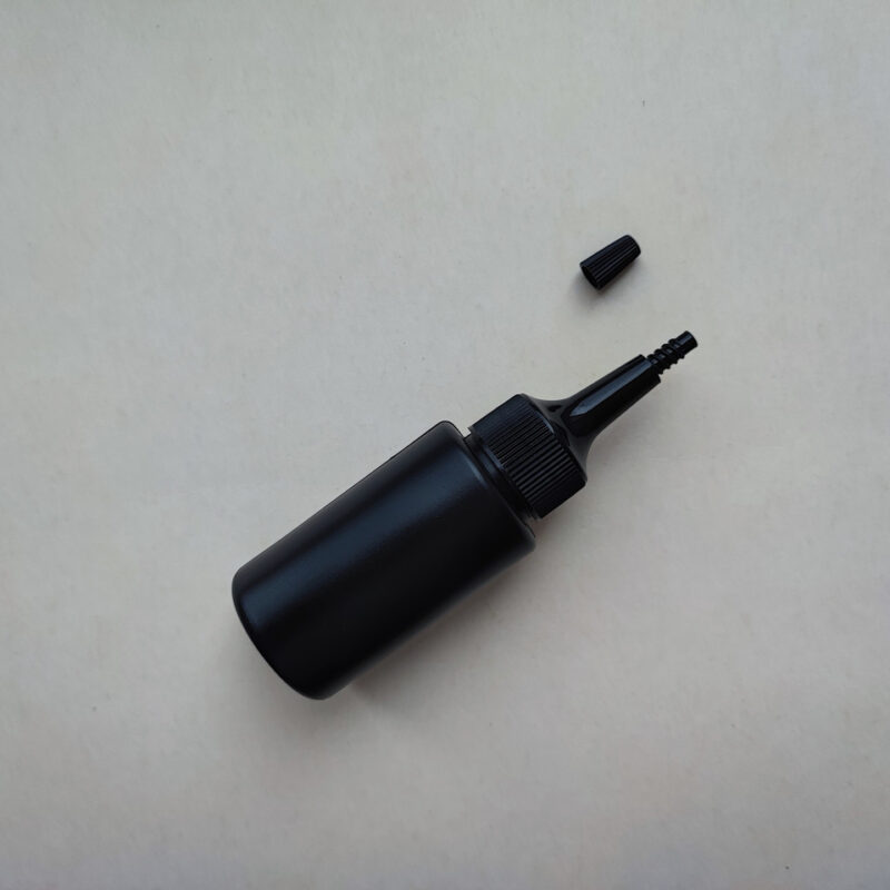 50 мл/24 мм Циліндр чорний HDPE флакон з чорним довгим носиком 24/410